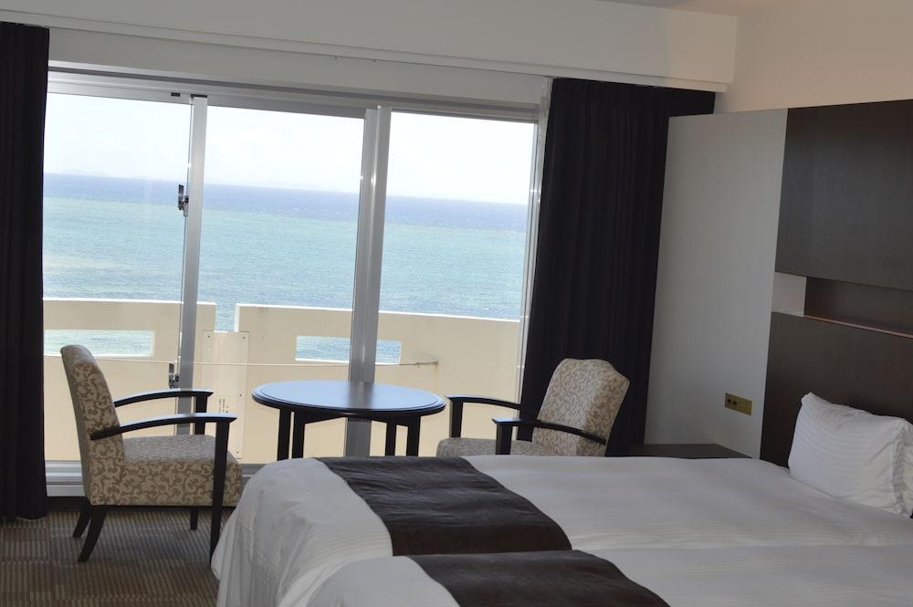 Royal Hotel Okinawa Zanpamisaki Yomitan Eksteriør billede